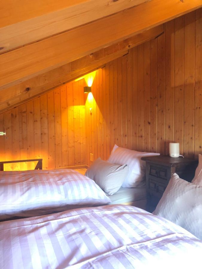Charmant Chalet Mit See Und Bergsicht Hofstetten bei Brienz Eksteriør billede