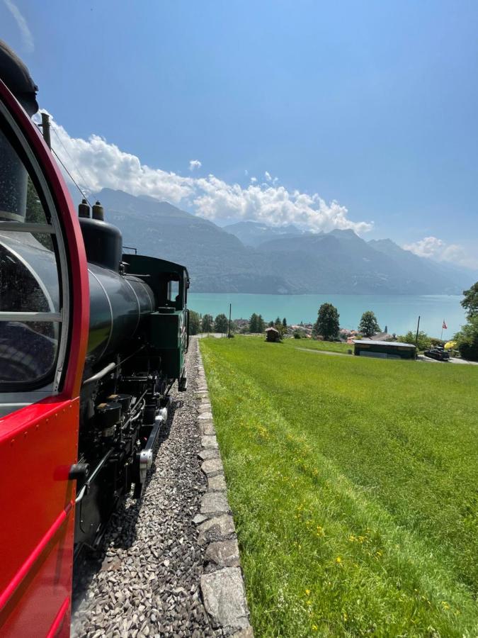 Charmant Chalet Mit See Und Bergsicht Hofstetten bei Brienz Eksteriør billede